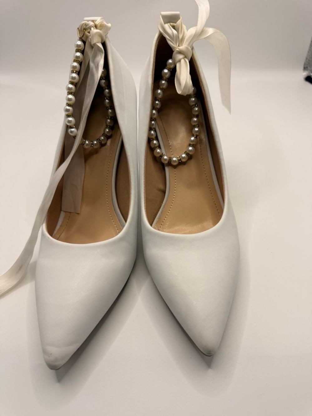 Pearl-Embellished White Pointed Toe Women's Flats
